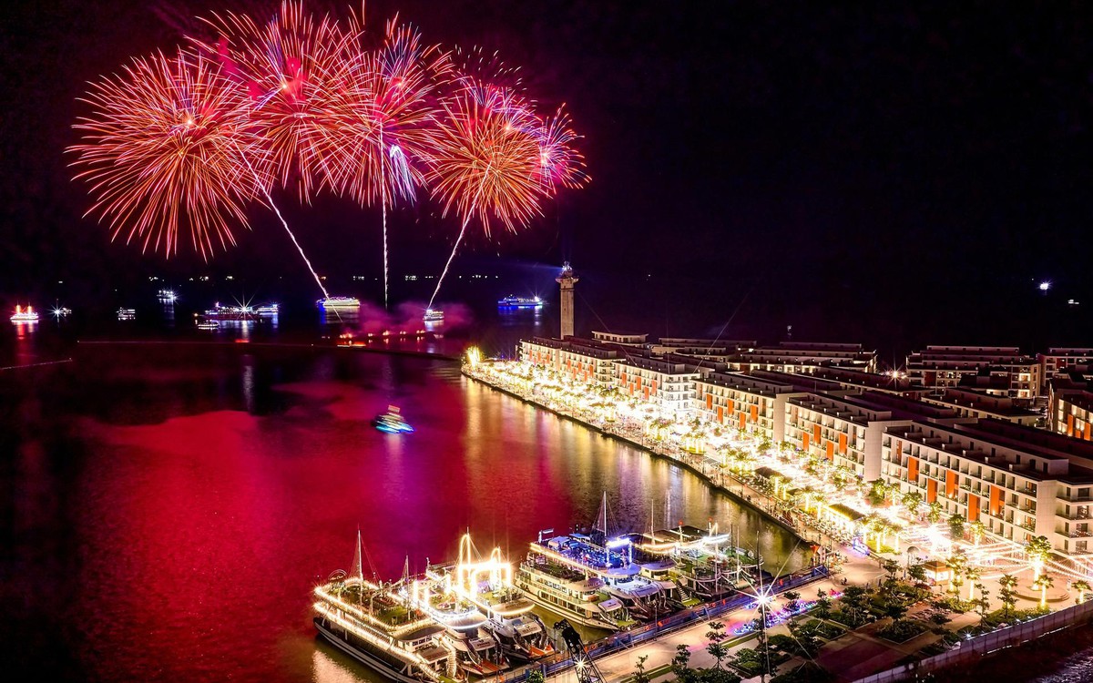 Sun Festo Town: “Ốc đảo” nghỉ dưỡng giữa tâm điểm lễ hội