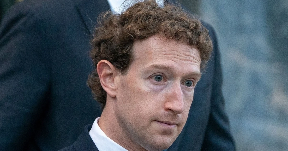 Facebook sập toàn cầu, Mark Zuckerberg ‘bốc hơi’ hàng tỷ USD?