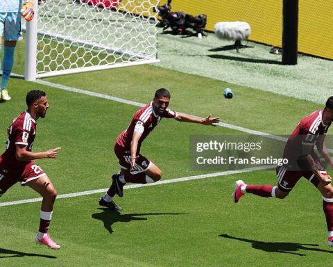 Địa chấn World Cup 2026: Qatar giật 1 điểm lịch sử từ tay Thụy Sĩ ở phút 90+5