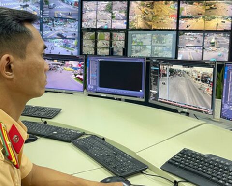 CSGT TPHCM số hóa giúp người dân dễ nộp phạt giao thông qua điện thọai