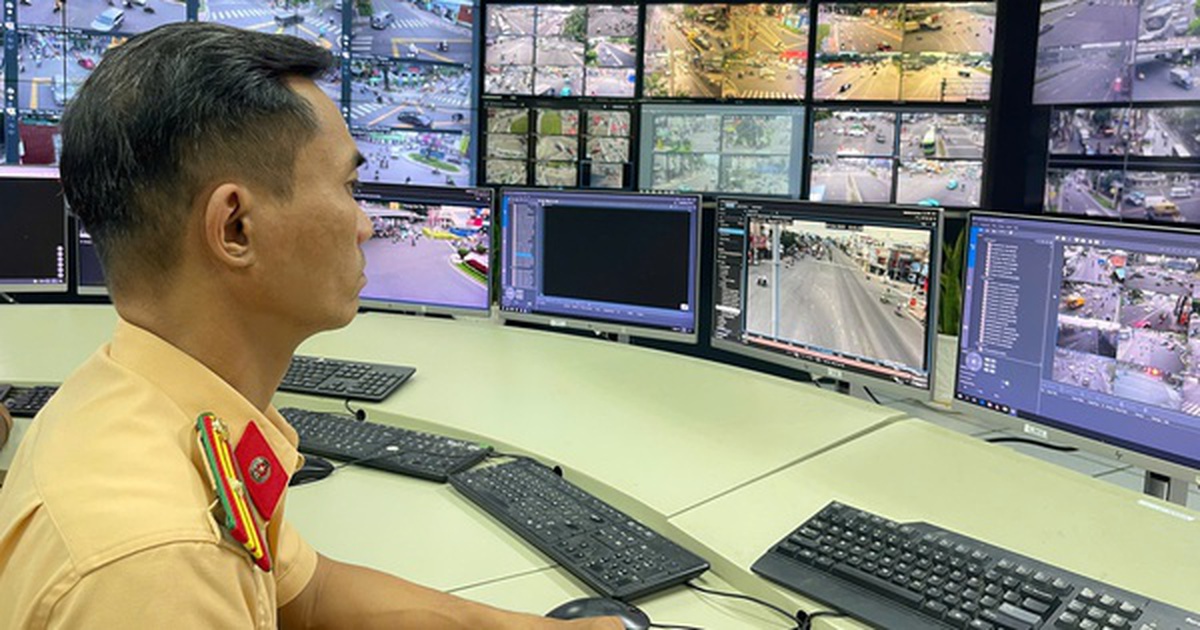 CSGT TPHCM số hóa giúp người dân dễ nộp phạt giao thông qua điện thọai