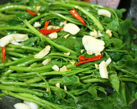 4 loại rau “vàng” cho mùa hè: Thanh nhiệt, hỗ trợ tiêu hóa, nhiều người còn thích hơn hẹ và rau bina