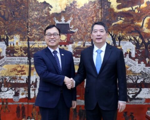 Thứ trưởng Cao Anh Tuấn tiếp Đại sứ Hàn Quốc tại Việt Nam Choi Young-sam