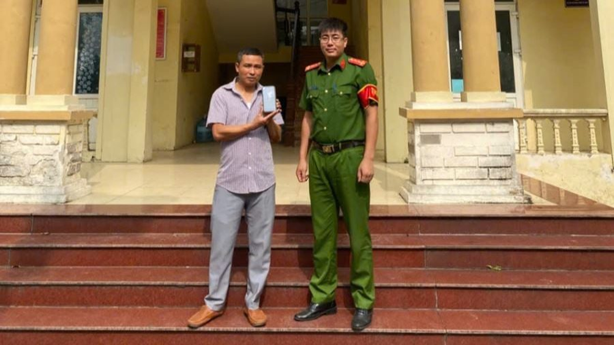 Tài khoản ngân hàng của người đàn ông SN 1976 bất ngờ có giao dịch 10.000.000 đồng, công an nhanh chóng vào cuộc xác minh