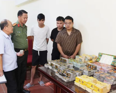 Triệt phá đường dây livestream vé cào trúng thưởng, lừa đảo hơn 600 triệu đồng