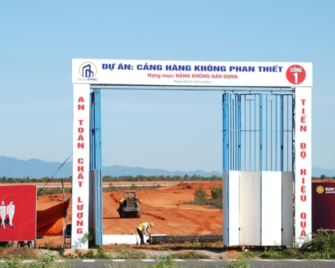 Đang huy động máy móc thi công sân bay 4.000 tỷ đồng do Sun Group đầu tư tại tại tỉnh rộng nhất Việt Nam, khu vực từng “sôi sục” vì sốt đất