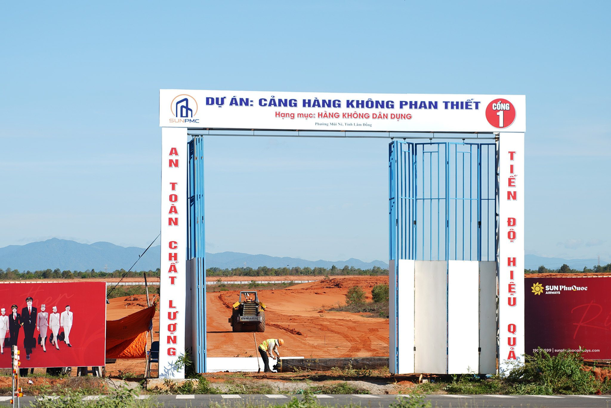 Đang huy động máy móc thi công sân bay 4.000 tỷ đồng do Sun Group đầu tư tại tại tỉnh rộng nhất Việt Nam, khu vực từng “sôi sục” vì sốt đất