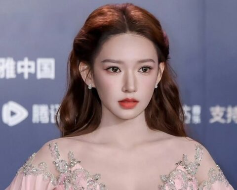 Ngắm mỹ nhân này chớp mắt cái nào là thiệt cái đó: Visual bén ngót body bốc lửa