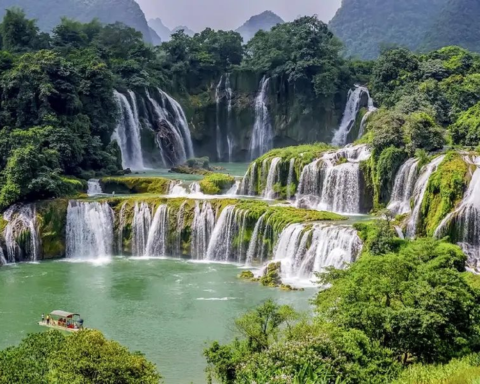 Việt Nam sở hữu thác nước tự nhiên lớn nhất Đông Nam Á, thuộc nhóm đẹp nhất thế giới