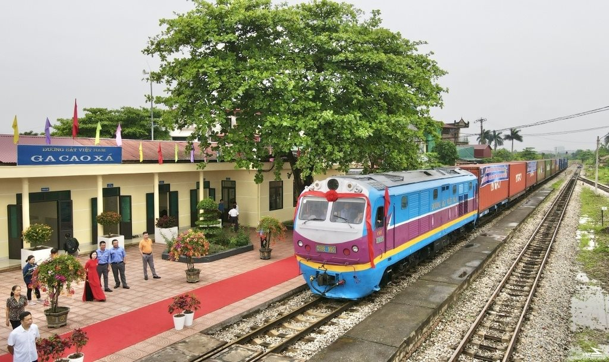 Tuyến đường sắt dài 390km đi qua 6 tỉnh thành, vốn đầu tư hơn 200.000 tỷ đồng nhận chỉ đạo “nóng”