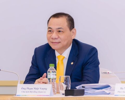 Một thế lực trong nước bất ngờ tung 2.300 tỷ mua cổ phiếu Vingroup