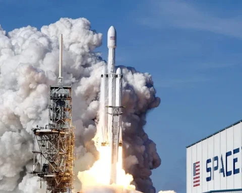 Vốn hóa SpaceX đạt 2.660 tỷ USD sau thương vụ IPO chấn động toàn cầu