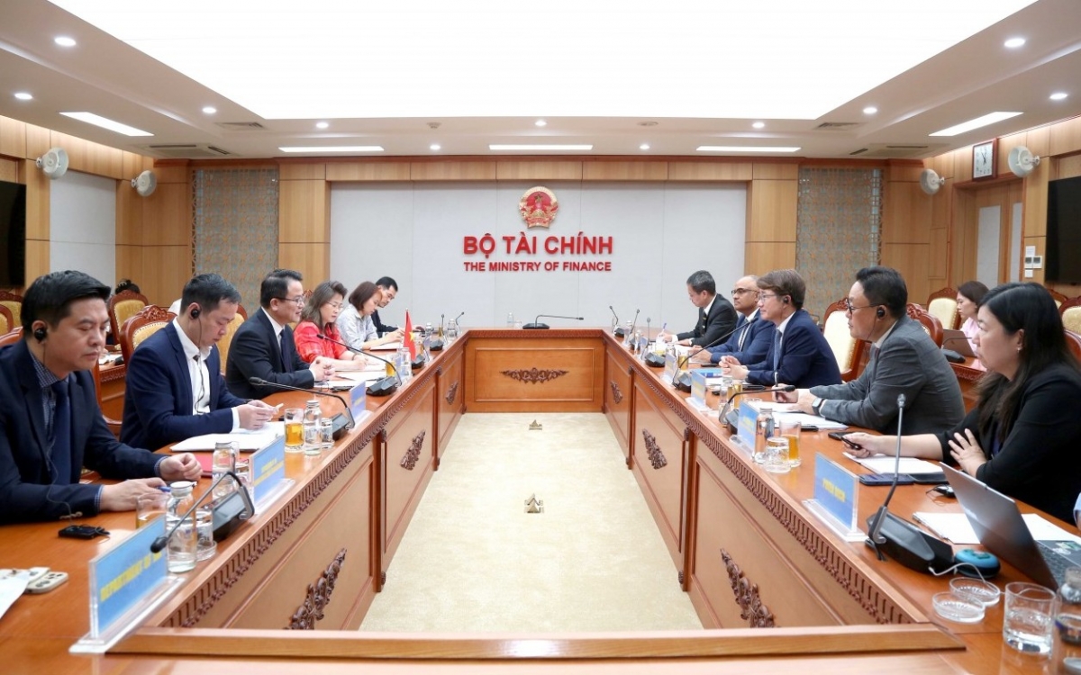 Việt Nam mong muốn mở rộng hợp tác với ADB trong các dự án hạ tầng quy mô lớn