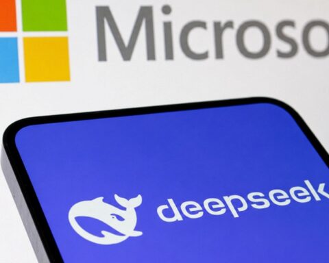 Hóa đơn AI tăng không phanh, Microsoft cân nhắc trang bị DeepSeek cho Copilot để thay thế Anthropic và OpenAI