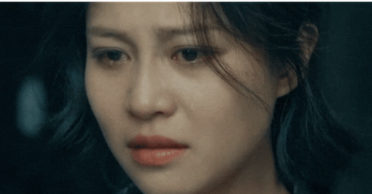 “Cô ấy xinh không?”, “Ngủ với nhau chưa?”, “Anh yêu cô ấy”: Những nấc thang đẩy một người phụ nữ đến tận cùng của sự phản bội