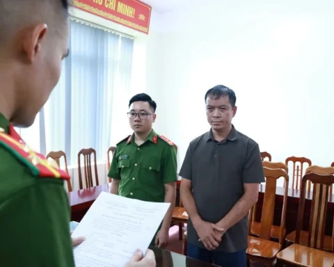 Lật tẩy thủ đoạn ‘ốp gỗ’ nhà dân trong diện giải tỏa hòng chiếm đoạt 8 tỷ tiền đền bù