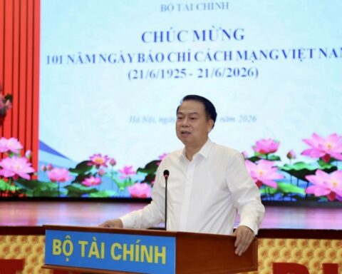 Tăng trưởng hai con số: Không có kịch bản thấp hơn