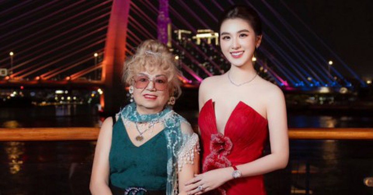 Mẹ bác sĩ Chiêm Quốc Thái nói thẳng với Ngọc Loan: “Mong vợ chồng con hạnh phúc, vui vẻ suốt đời”