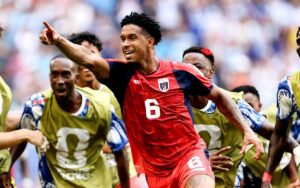 Bùng nổ cảm xúc: Lần đầu tiên trong lịch sử Cabo Verde có bàn thắng tại World Cup, khiến Uruguay choáng váng