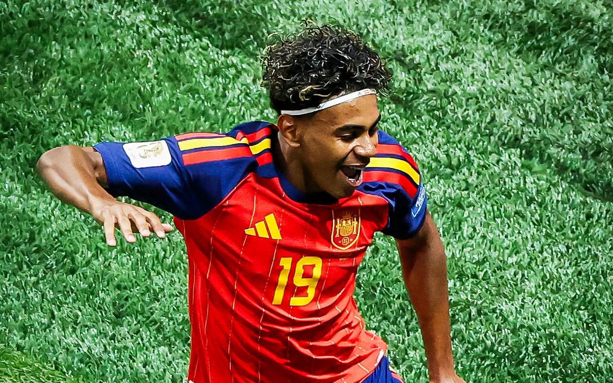 “Thần đồng” 18 tuổi Lamine Yamal đi vào lịch sử World Cup, vượt cả Messi