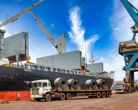 Lần đầu tiên chế tạo được thép đặc chủng, Hoà Phát phá vỡ độc quyền của các “ông lớn” thế giới