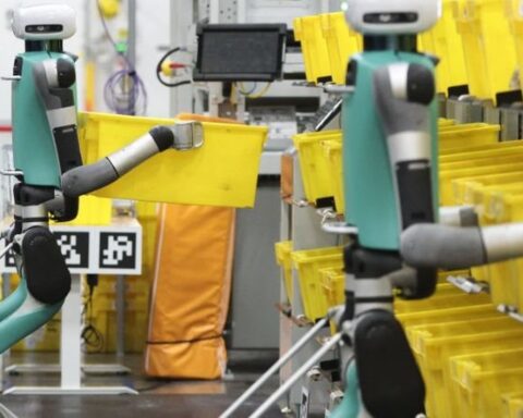 700.000 nhân viên giao hàng sẽ mất việc vì bị robot thay thế: Cảnh báo chấn động từ 1 founder TMĐT