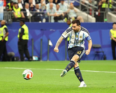 Diễn biến Argentina vs Áo tại World Cup: Messi sút hỏng penalty