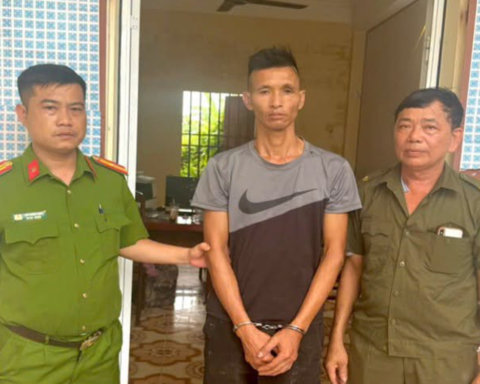 Hưng Yên: Đang ngồi xem bóng đá, người đàn ông bị em vợ SN 1985 dùng dao đâm tử vong