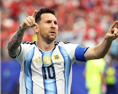 Messi lập cú đúp, làm điều chưa từng có trong lịch sử World Cup trận Argentina thắng 2-0 Áo