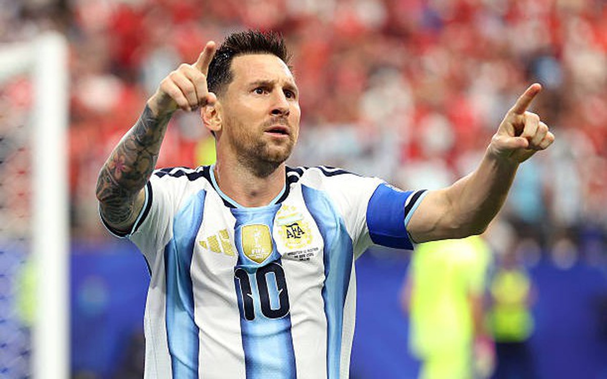 Messi lập cú đúp, làm điều chưa từng có trong lịch sử World Cup trận Argentina thắng 2-0 Áo