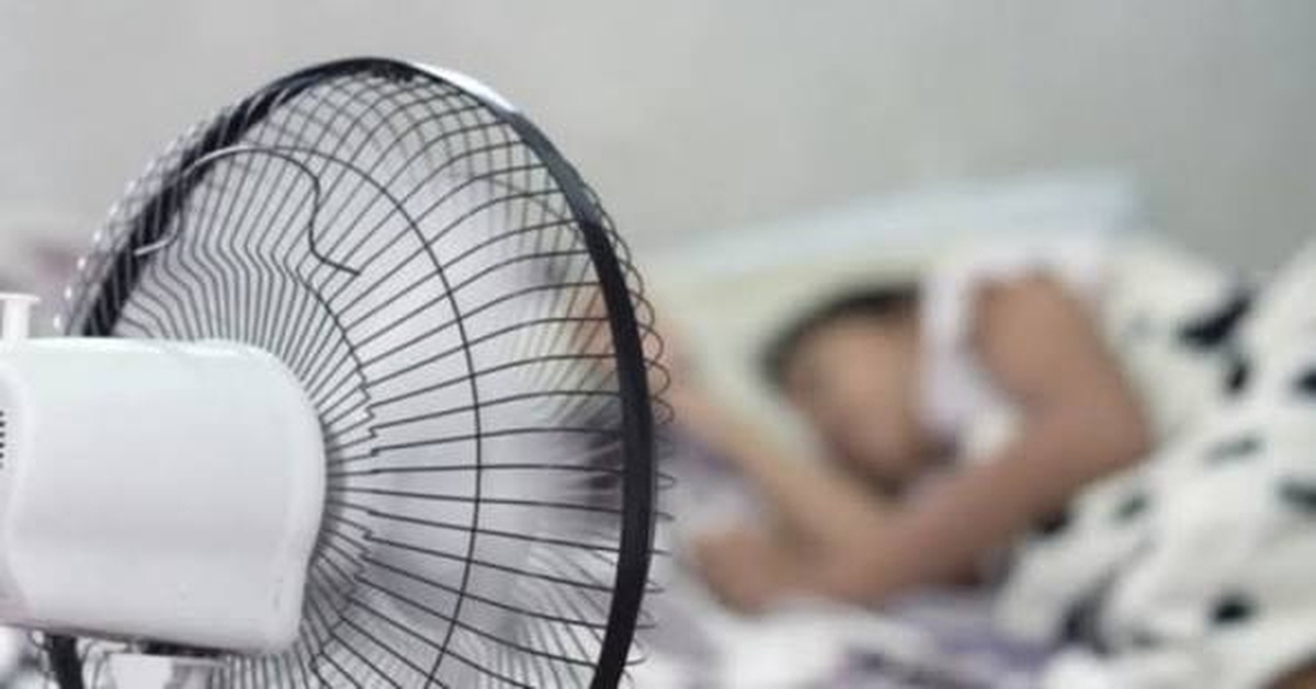 Bật quạt kiểu này không mát mà còn làm nhà nóng hơn: Nhiều người vẫn đang thực hiện