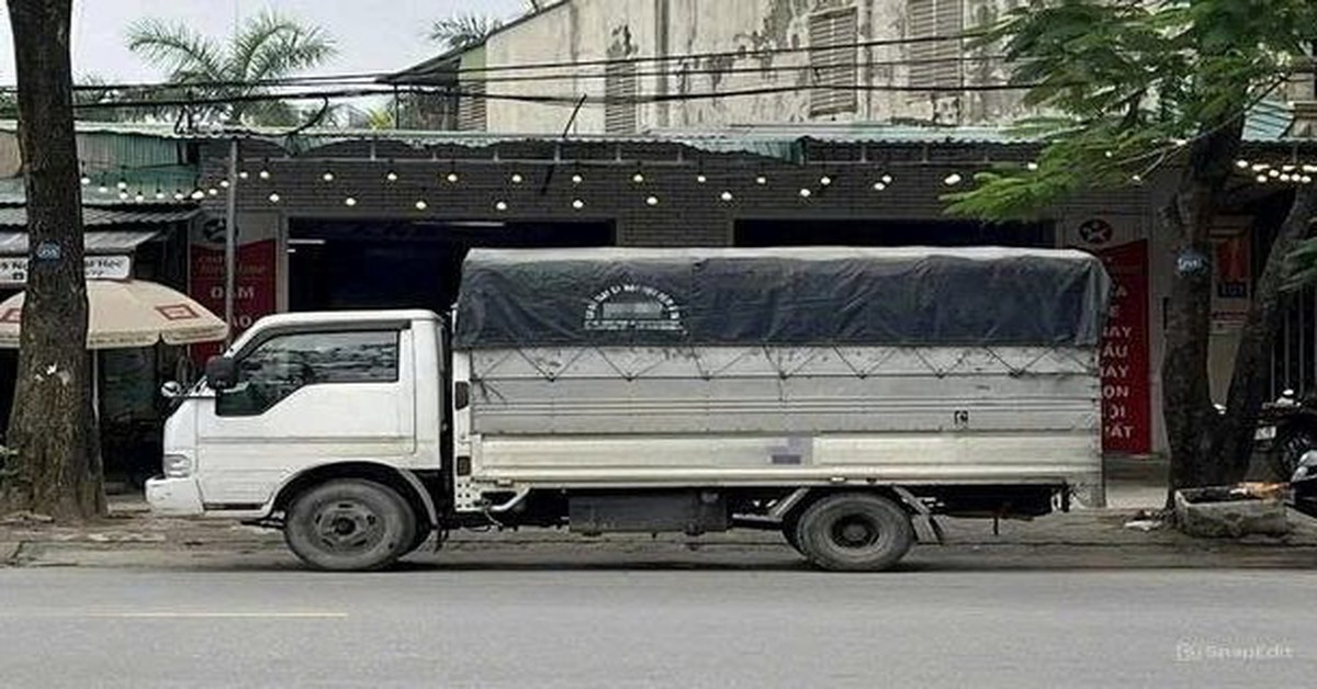 Phát hiện xe lạ, công an Việt Nam lập tức theo dõi giám sát, kiểm tra