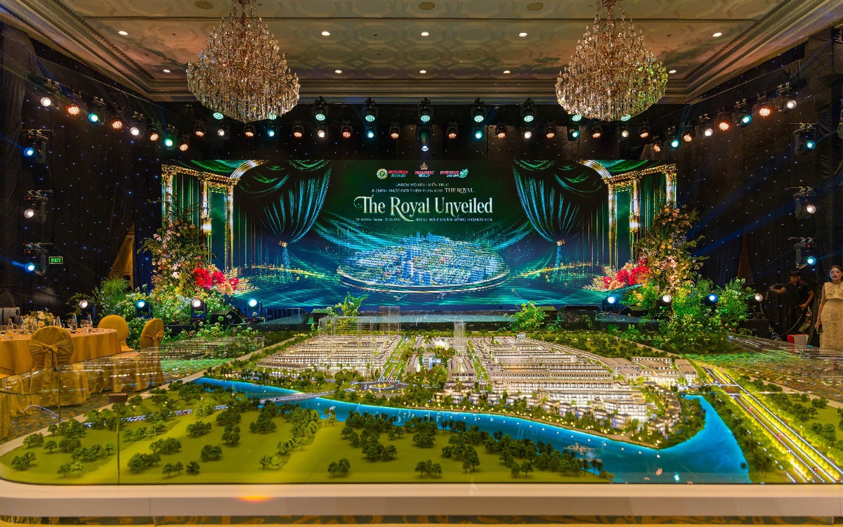 The Royal Unveiled: Trình làng mô hình kiến trúc với nhiều ưu đãi hấp dẫn