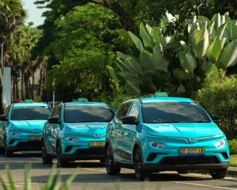 Hãng taxi của tỷ phú Phạm Nhật Vượng chính thức “lăn bánh” tại quốc gia thứ 6