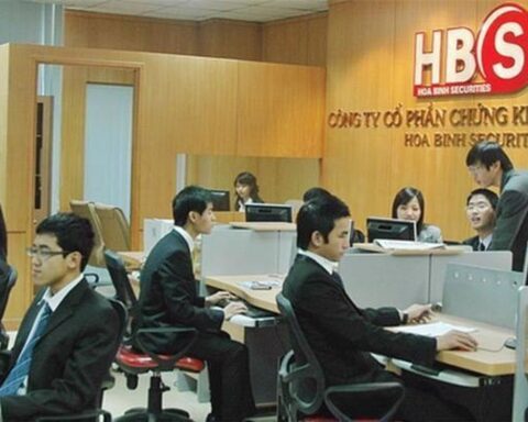 Chứng khoán Hòa Bình bị UBCKNN “tuýt còi”