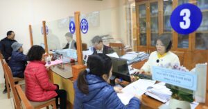 Xem xét trách nhiệm cán bộ yêu cầu cụ bà 97 tuổi phải đến phường làm thủ tục hành chính
