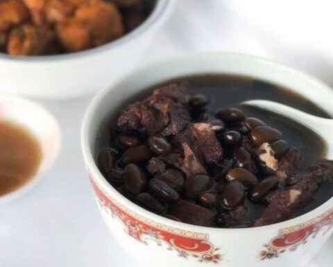 Mẹ chồng tôi nói rằng ăn 2 món này luân phiên rất tốt cho thận, mắt và tóc: Nguyên liệu rẻ lại dễ nấu và ngon