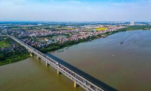 Thành phố bên sông và ‘giới hạn đỏ’ của sông Hồng
