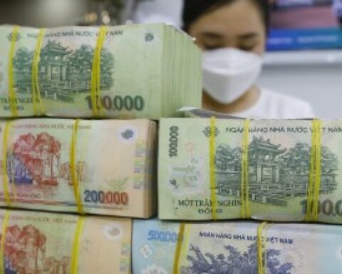 Nới trần vốn ngắn hạn mở thêm dư địa tái định giá cổ phiếu ngân hàng