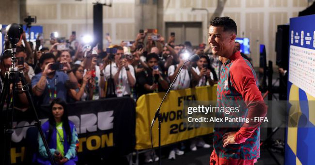Phỏng vấn nóng Ronaldo sau khi lập kỷ lục lịch sử ở World Cup: Tuần qua thật đen tối, nhiều người nghĩ tôi nên giải nghệ, giờ tôi trở lại rồi!
