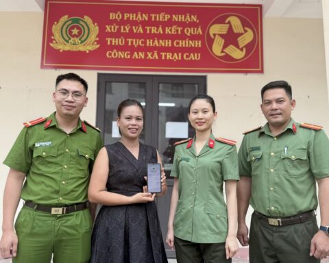 Chuyển khoản thành công 499.000.000 đồng vào tài khoản, người phụ nữ SN 1976 phải trình báo công an