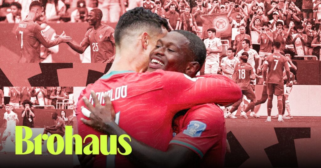 2 bàn của Ronaldo quá bình thường, bạn phải nhìn vào cú đá phạt mà anh không sút