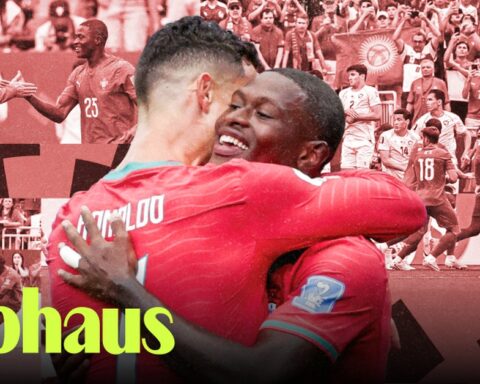 2 bàn của Ronaldo quá bình thường, bạn phải nhìn vào cú đá phạt mà anh không sút