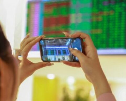 Chứng khoán ngày 23/6: Dòng tiền trở lại, VN-Index tăng mạnh phiên thứ hai liên tiếp