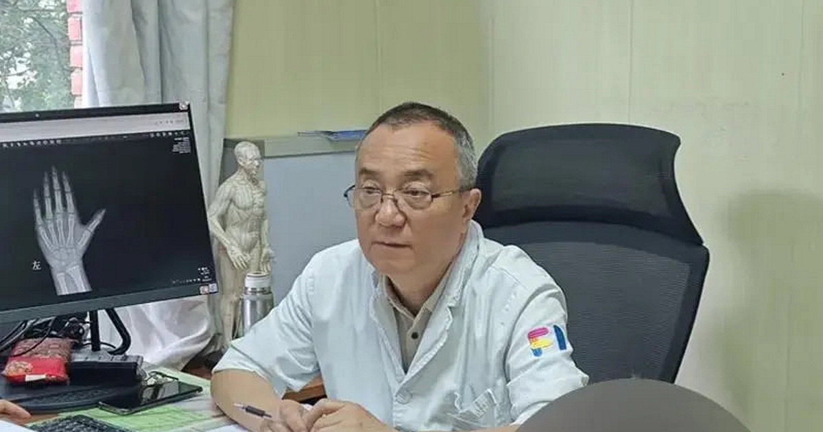 Bé gái 5 tuổi ngực đã phát triển, bác sĩ cảnh báo những thói quen có thể khiến trẻ dậy thì sớm