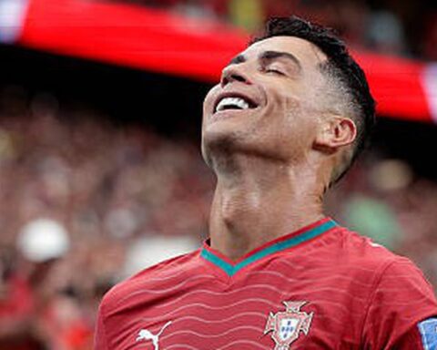 Ronaldo đừng giải nghệ!