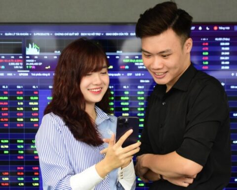 Chứng khoán phái sinh ngày 23/6: Chênh lệch âm trở lại, dòng tiền tăng mạnh khi VN30 áp sát mốc 2.000 điểm
