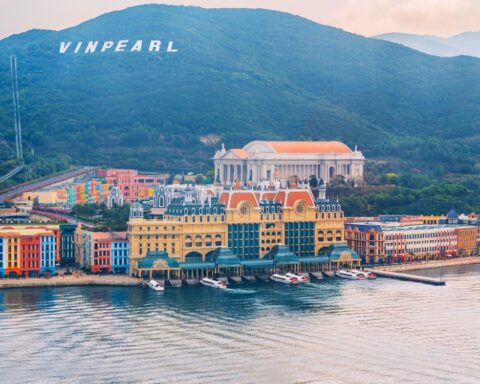 Quỹ đầu tư của Oman tham gia thương vụ rót 255 triệu vào Vinpearl