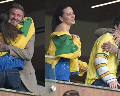 David Beckham chiếm spotlight khi ôm thắm thiết bạn gái của con trai trên khán đài World Cup 2026