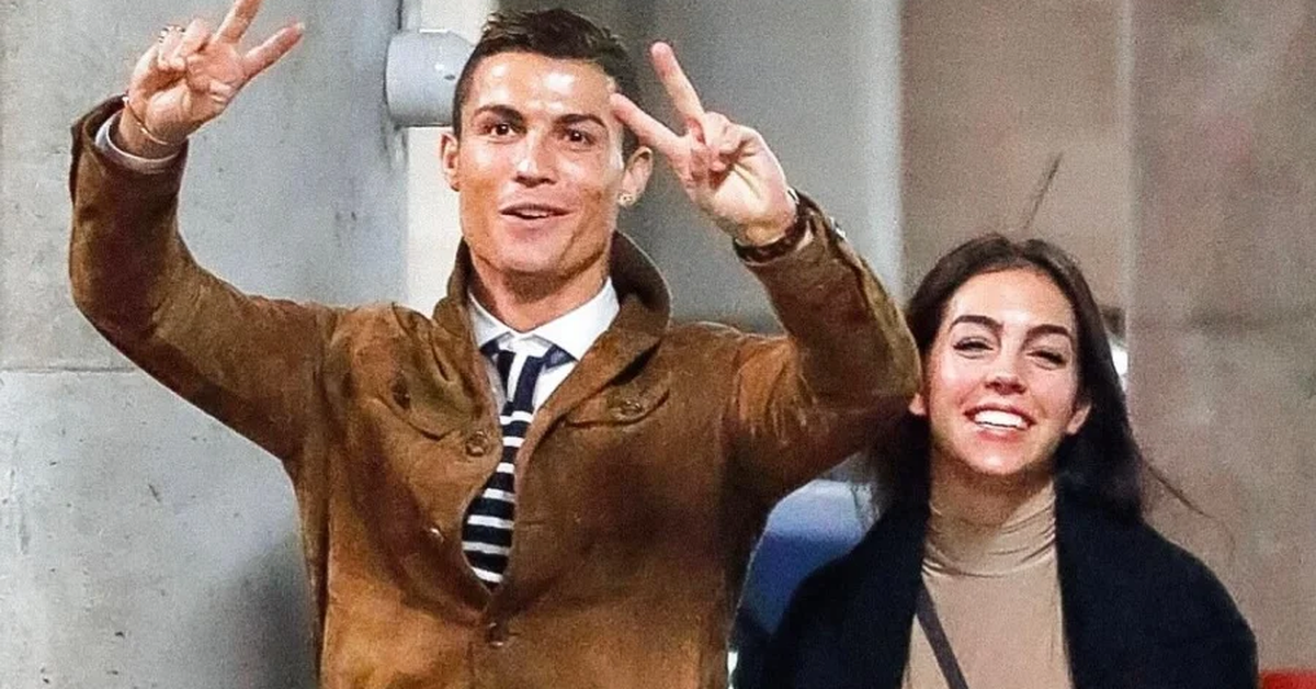 Từ nhân viên bán hàng thành vợ Ronaldo: Điều thay đổi cuộc đời không chỉ là CR7